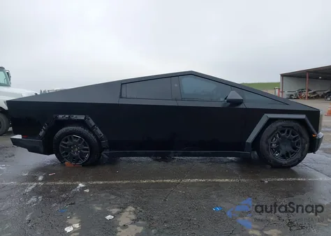 2024 Tesla Cybertruck All-Wheel Drive from USA, damaged, VIN 7G2CEHED0RA001313